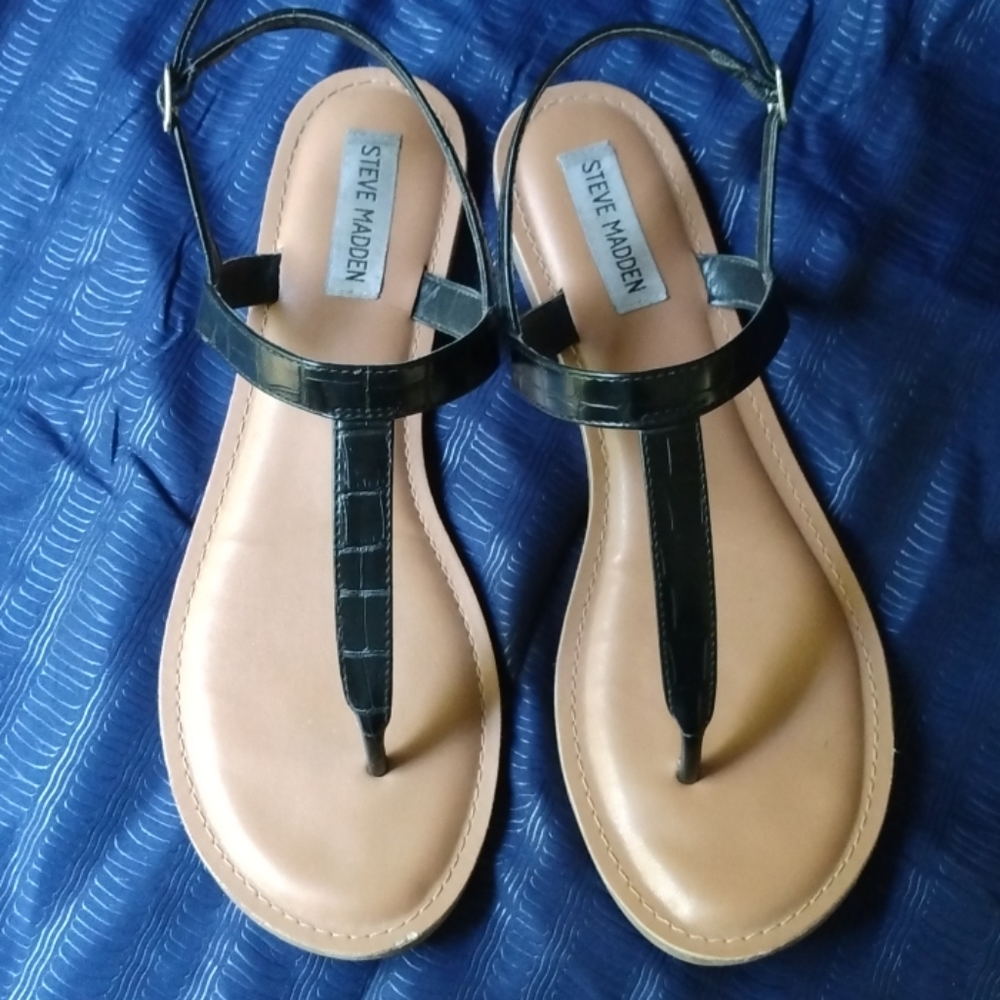 Steve Madden thong sandals